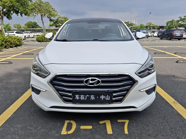 Hyundai Mistra 1.6 T Auto Intelligent GLS CN-V