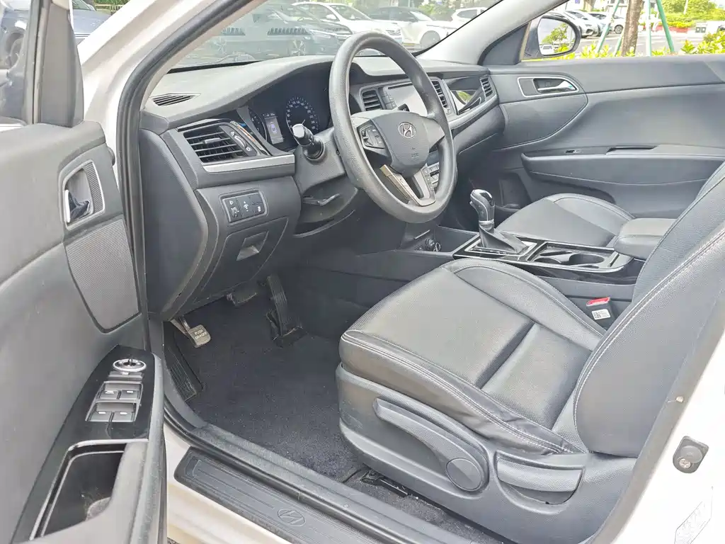 Mistra 1.6 T Auto Intelligent GLS CN-V