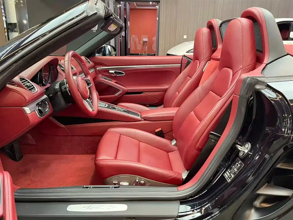 Porsche 718 Boxster 2.0 T