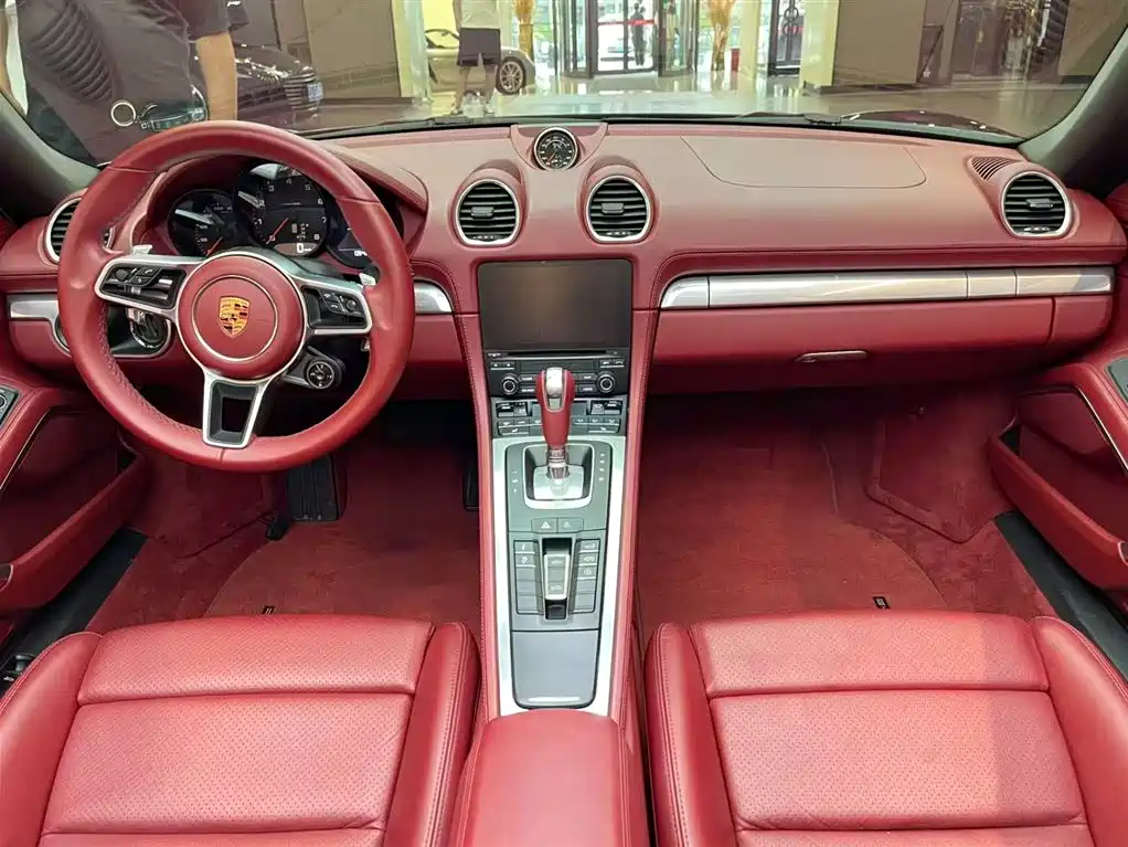 Porsche 718 Boxster 2.0 T