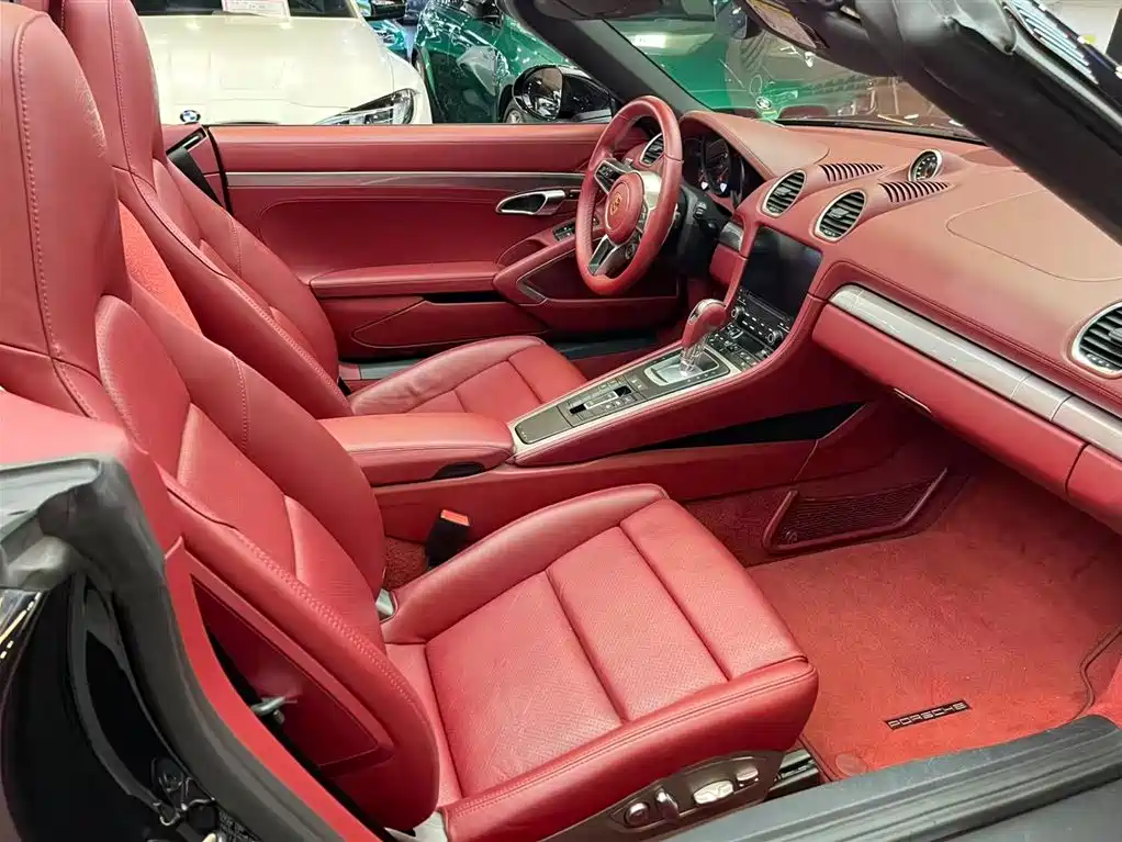 Porsche 718 Boxster 2.0 T