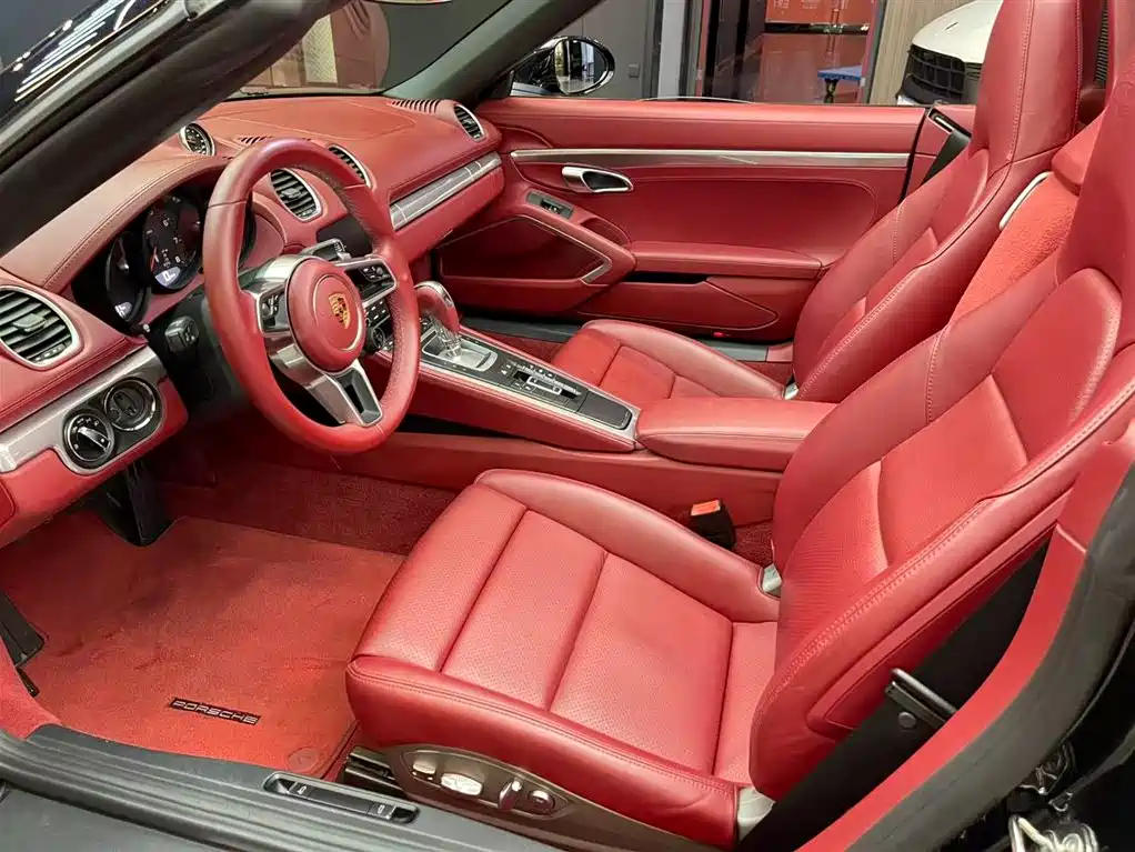 Porsche 718 Boxster 2.0 T