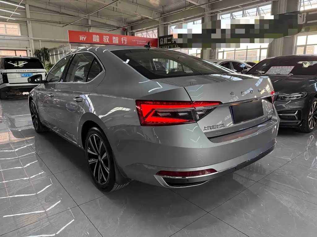 Superb Facelift TSI280 DSG Premium