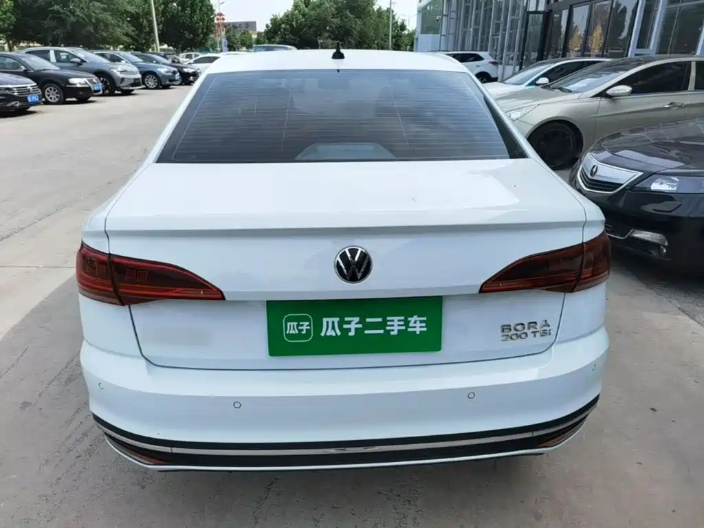 Bora 200 TSI DSG Smooth Travel