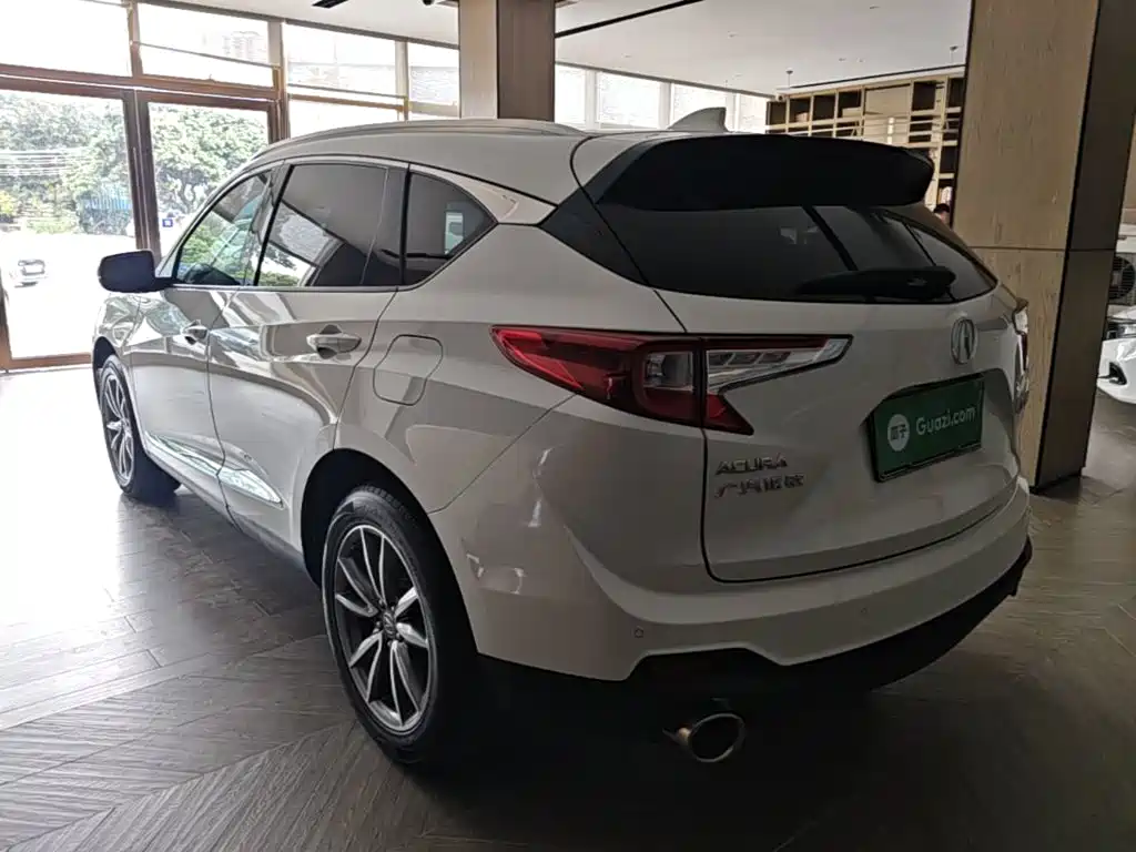 Acura RDX 2.0 T Premium CN-VI