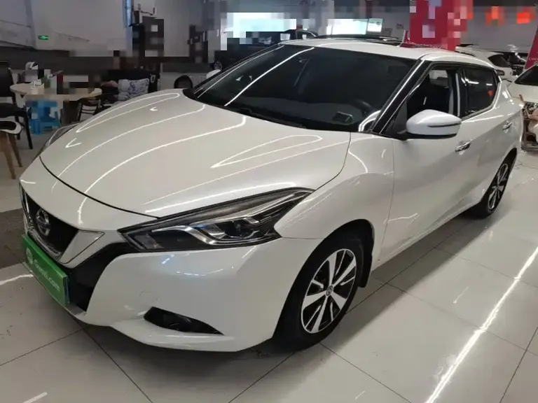 Nissan Lannia 1.6 L CVT Cool CN-VI