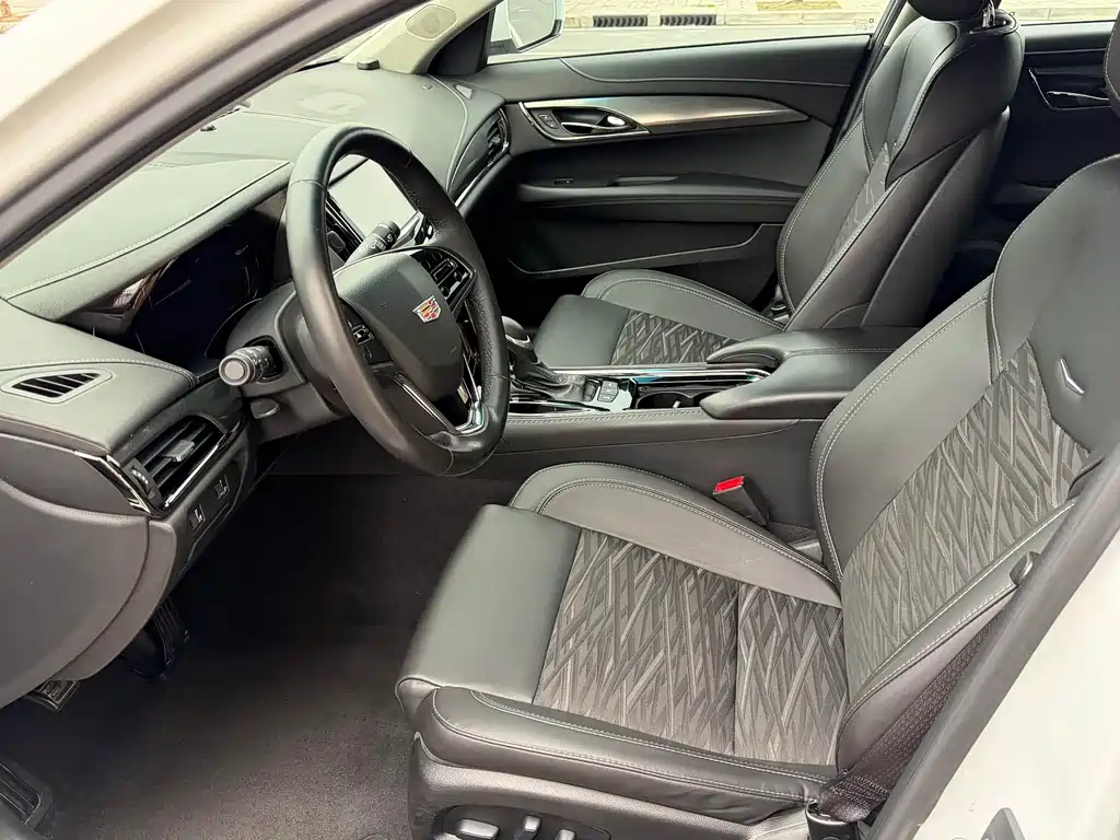 Cadillac ATS-L 28 T Tech