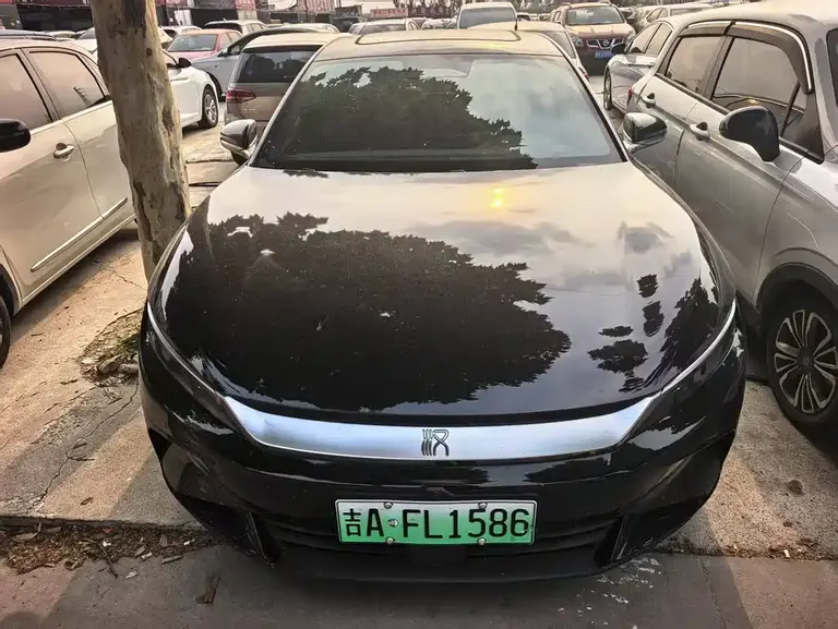 BYD Han DM-i Smart Drive 125 KM Distinguished