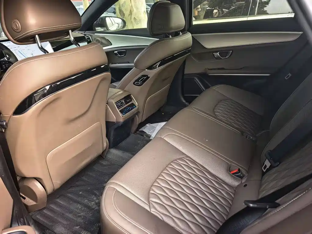 Han DM-i Smart Drive 125 KM Distinguished