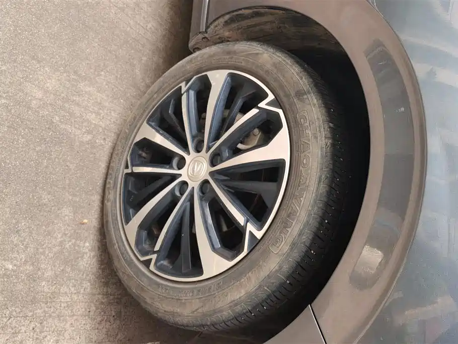Eado PLUS Blue Whale NE 1.4 T GDI DCT Flagship