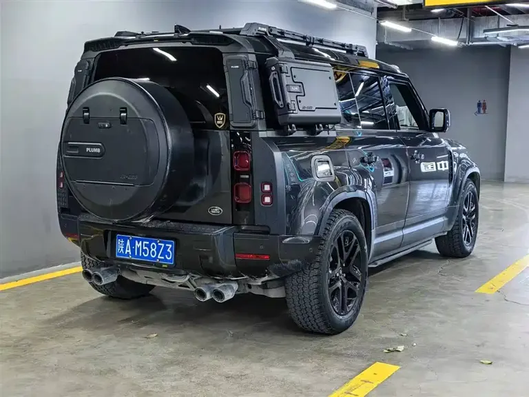 Land Rover Defender 110 3.0 T P400 Dark Special Edition