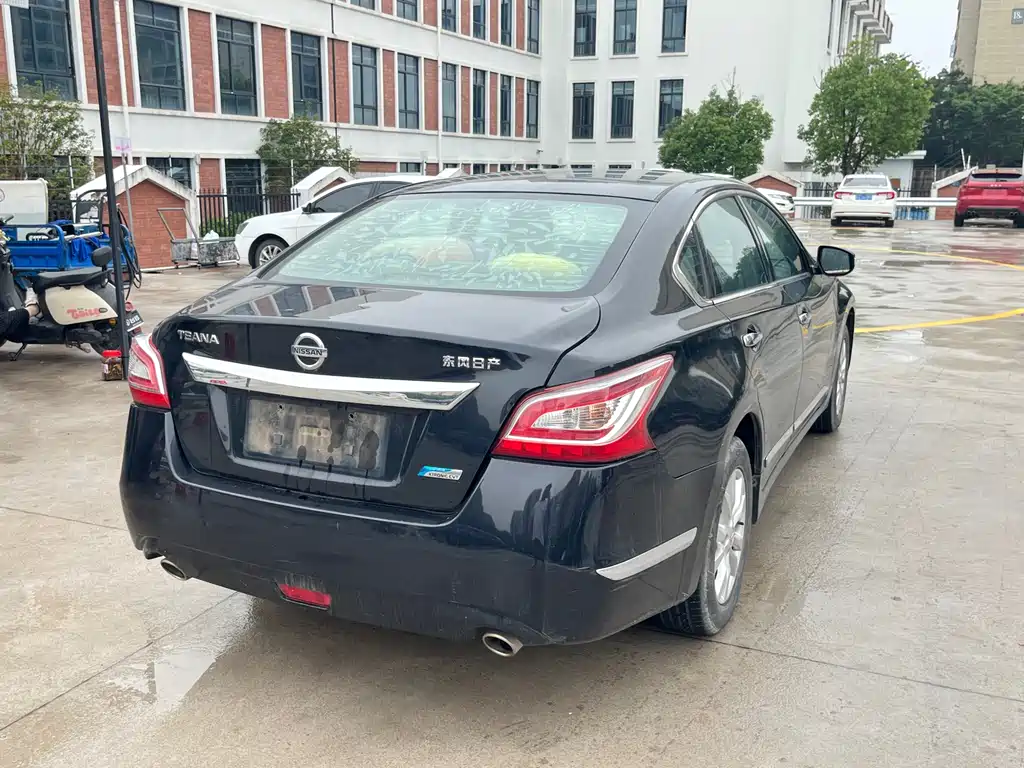 Teana 2.0 L XL Comfort