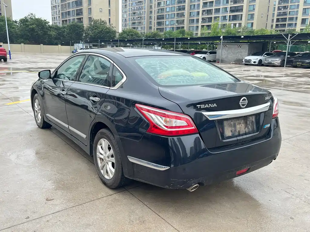 Teana 2.0 L XL Comfort