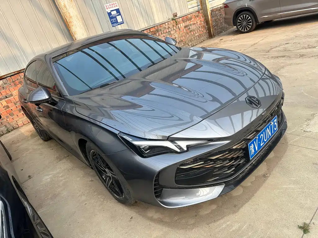 MG7 1.5 T DCT Supreme Beauty Luxury