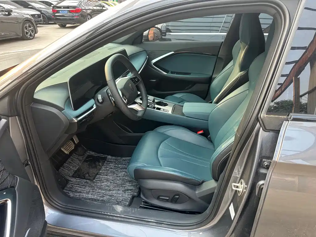 MG7 1.5 T DCT Supreme Beauty Luxury