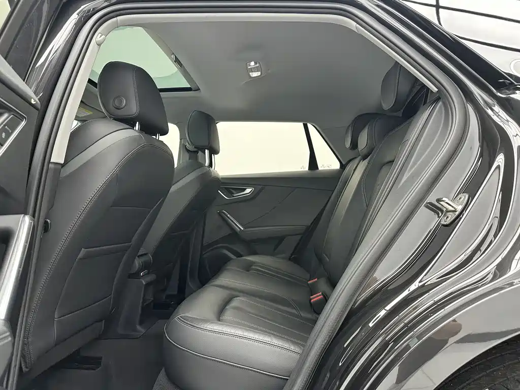 Audi Q2 L 35 TFSI Fashion Dynamic