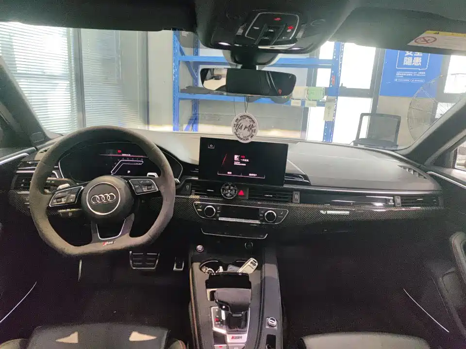 Audi RS 4 RS4 Avant Ignite Engine