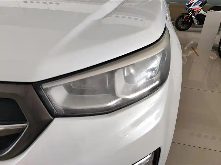 Changan CS55 1.5 T Manual Vivid Color