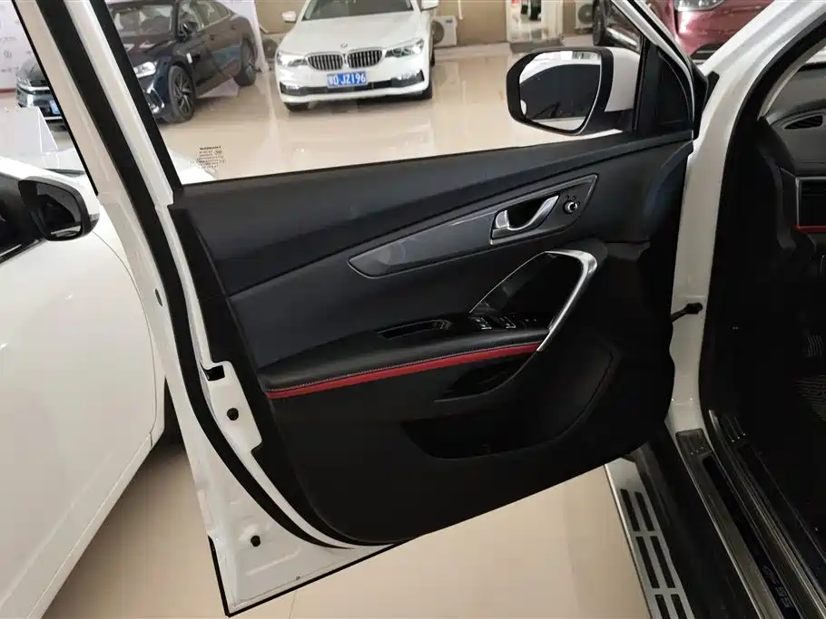 Changan CS55 1.5 T Manual Vivid Color
