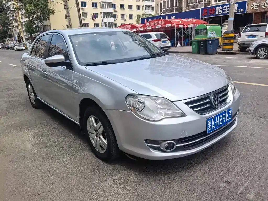 Bora 1.6 L Auto Comfort