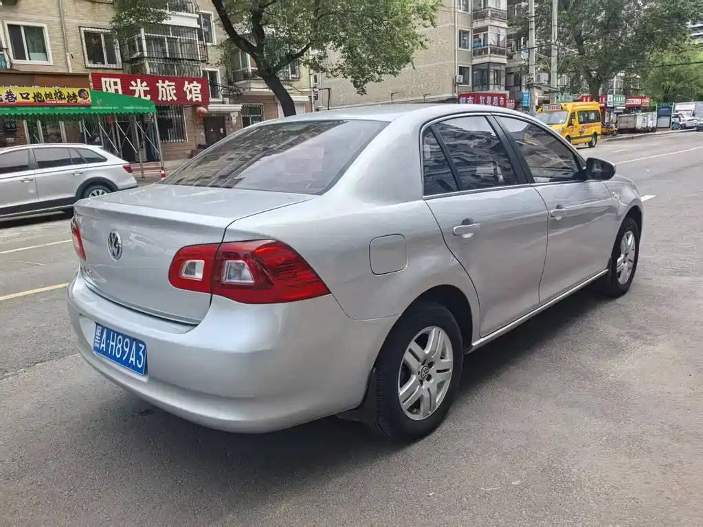 Bora 1.6 L Auto Comfort