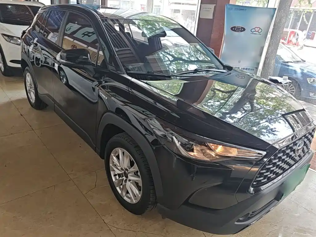 Corolla Cross Dual Engine 2.0 L Pioneer