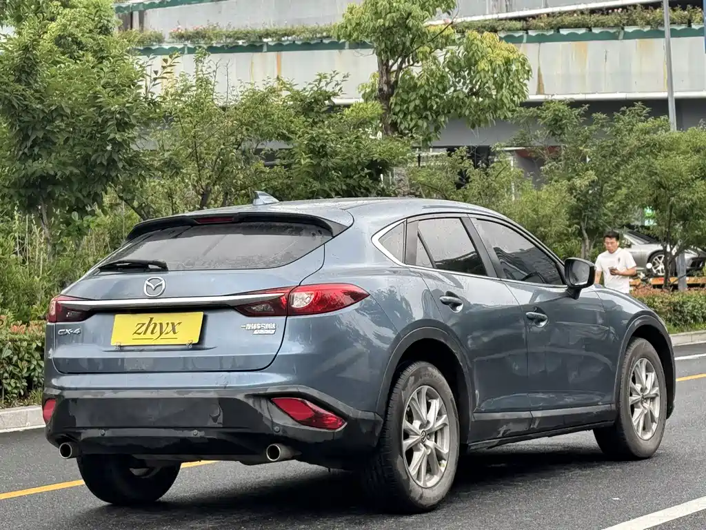 Mazda CX-4 2.0 L Auto 2 WD Blue Sky Explorer