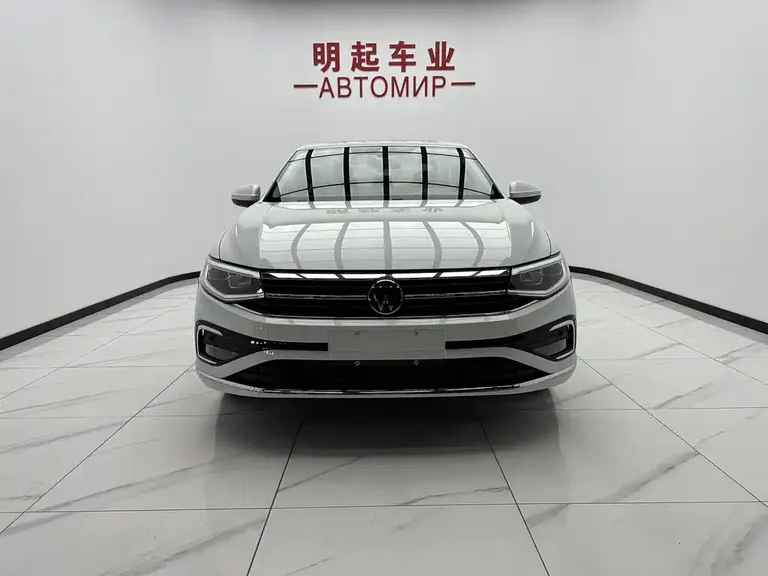 Volkswagen Bora 280 TSI DSG Supreme Travel
