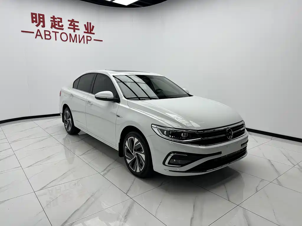 Bora 280 TSI DSG Supreme Travel