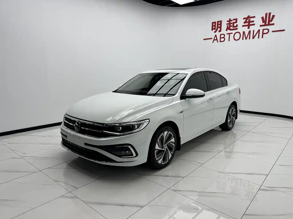 Bora 280 TSI DSG Supreme Travel