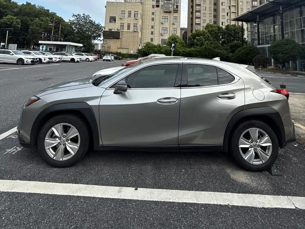 Lexus UX 200 Special Edition