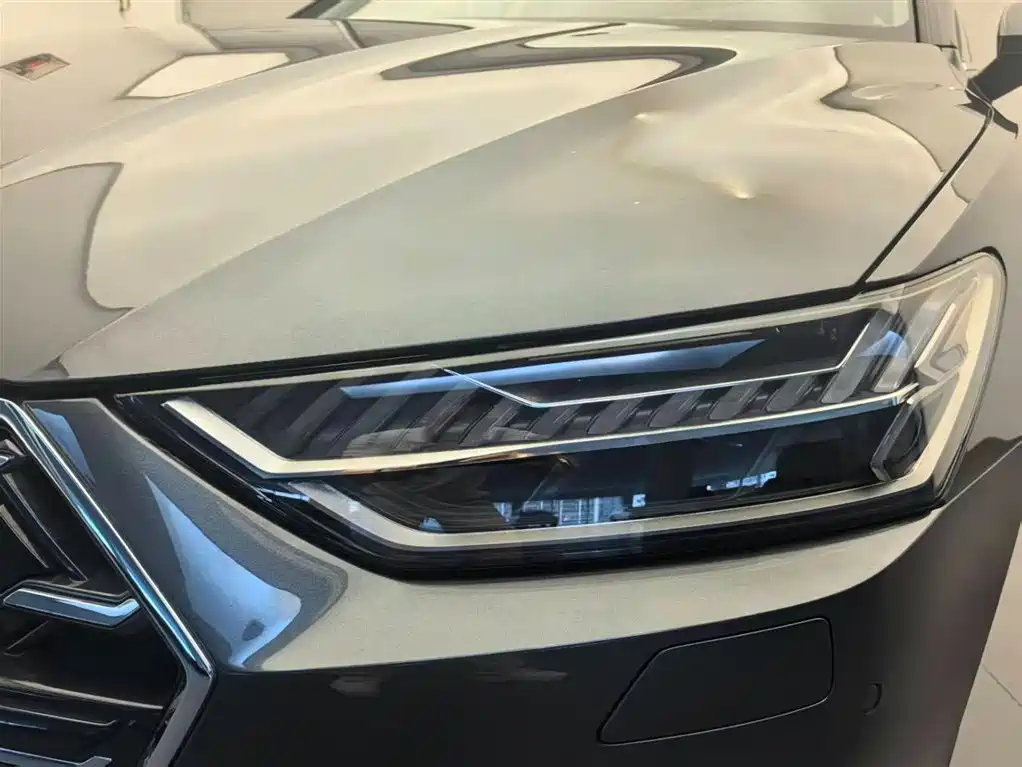 Audi A7 45 TFSI Select