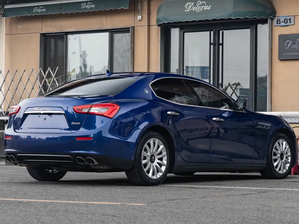 Ghibli 3.0 T Standard
