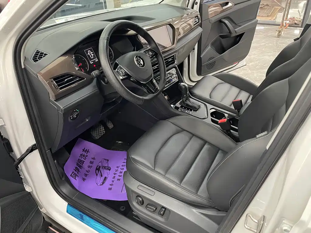 Tharu 280 TSI 2 WD Luxury PLUS