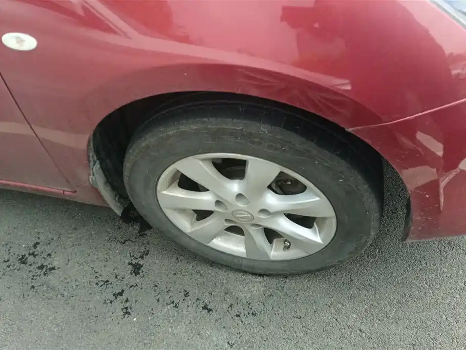 Tiida 1.6 L CVT Comfort
