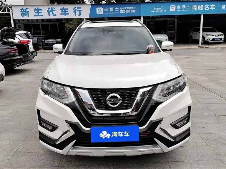 Nissan X-Trail 2.0 L CVT Comfort 2 WD