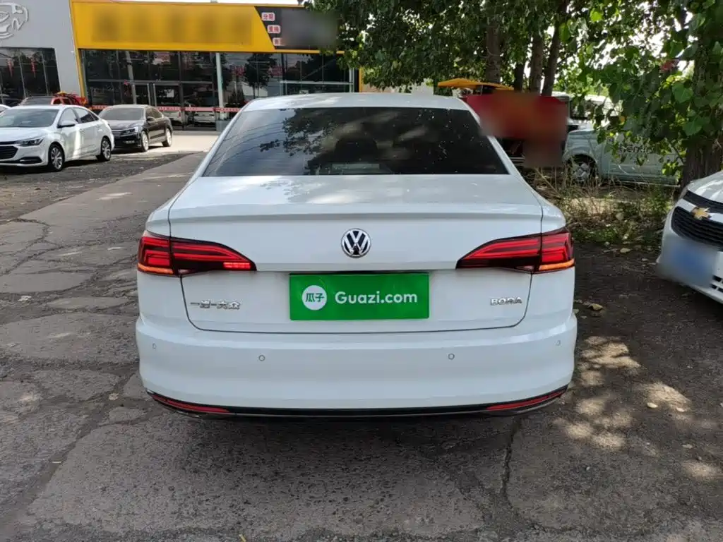 Bora 1.5 L Auto Comfort