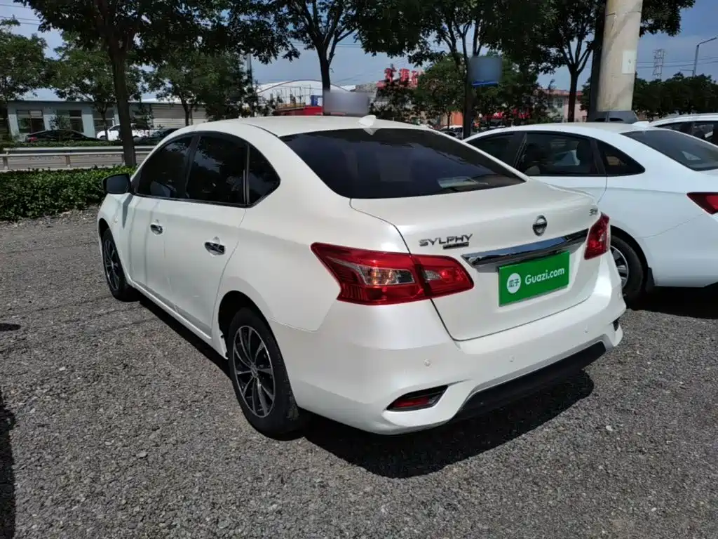 Sylphy Classic 1.6 XE CVT Comfort