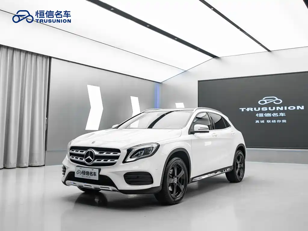 Mercedes-Benz GLA GLA 200 Fashion