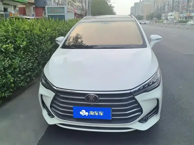 BYD Song MAX 1.5 T Auto Connected Elite 7-seat