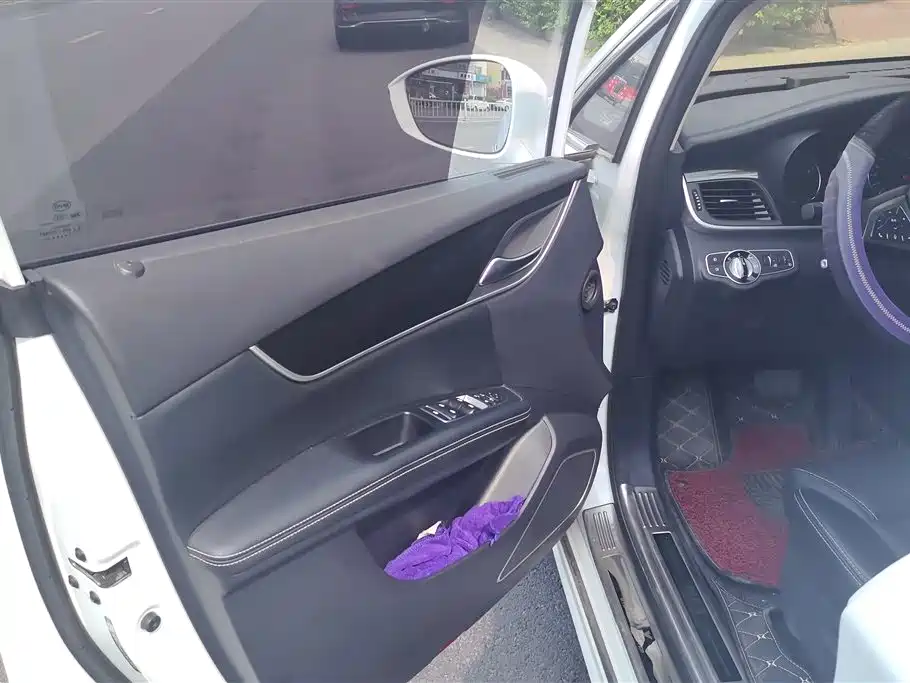 Song MAX 1.5 T Auto Connected Elite 7-seat