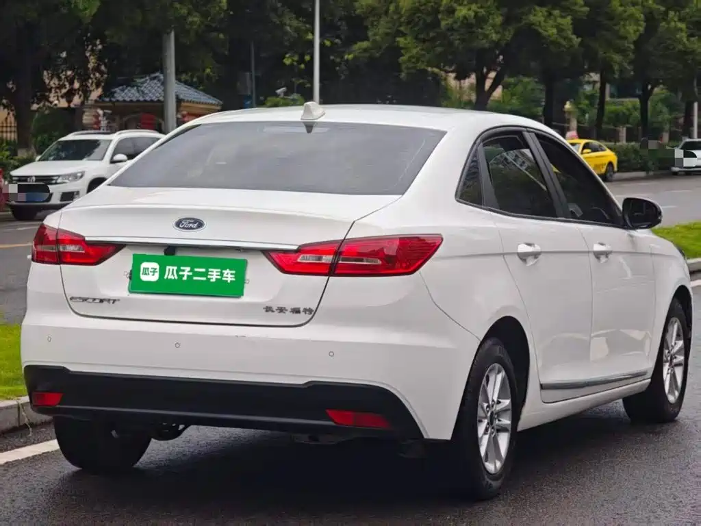 Escort 1.5 L Auto Quality Enjoyment
