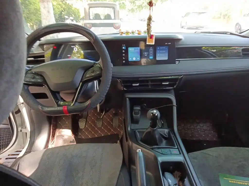 Roewe i5 1.5 L Manual Comfort Enjoyment