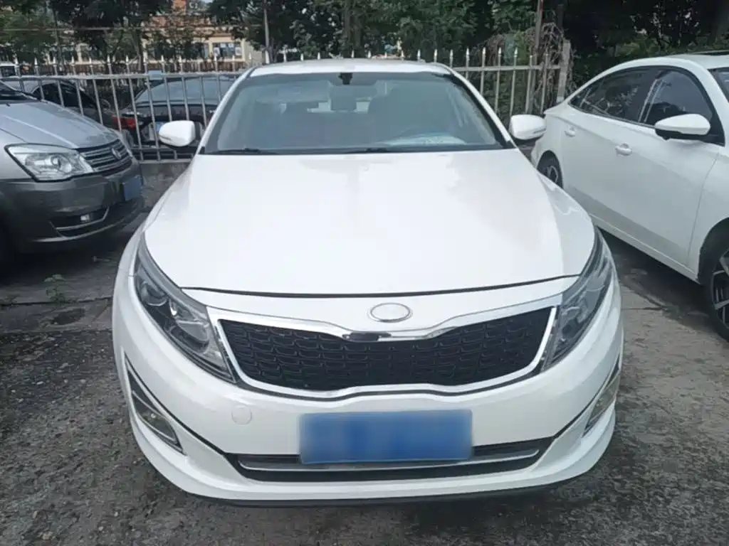 Kia K5 2.0 L Auto GL