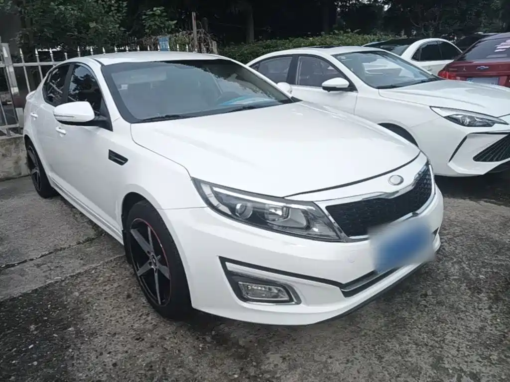 Kia K5 2.0 L Auto GL