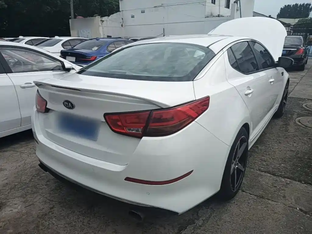 Kia K5 2.0 L Auto GL