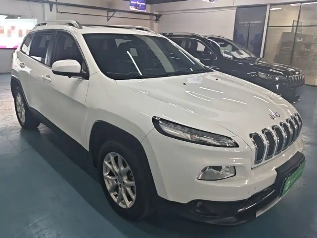 Cherokee 2.4 L Leading Intelligent