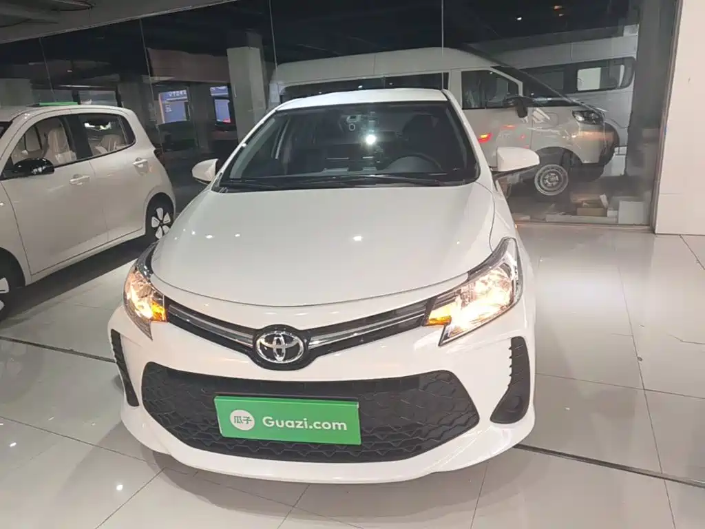Vios FS 1.5 L CVT Sharp Speed