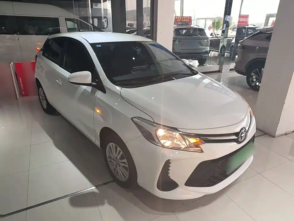 Vios FS 1.5 L CVT Sharp Speed