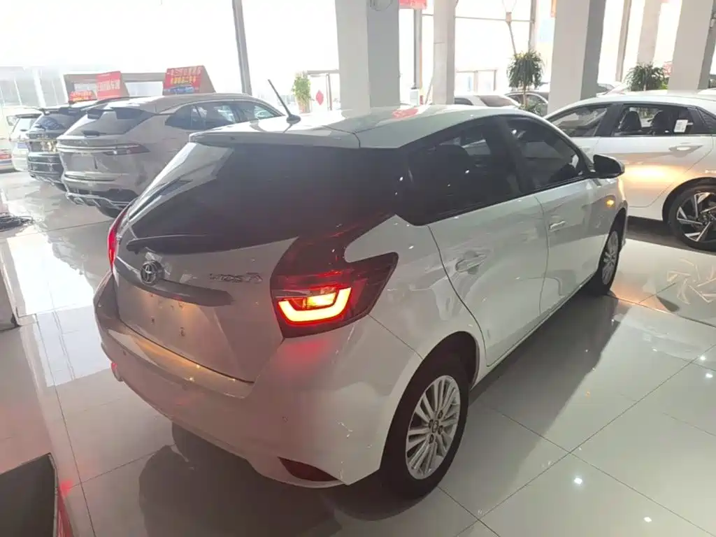 Vios FS 1.5 L CVT Sharp Speed